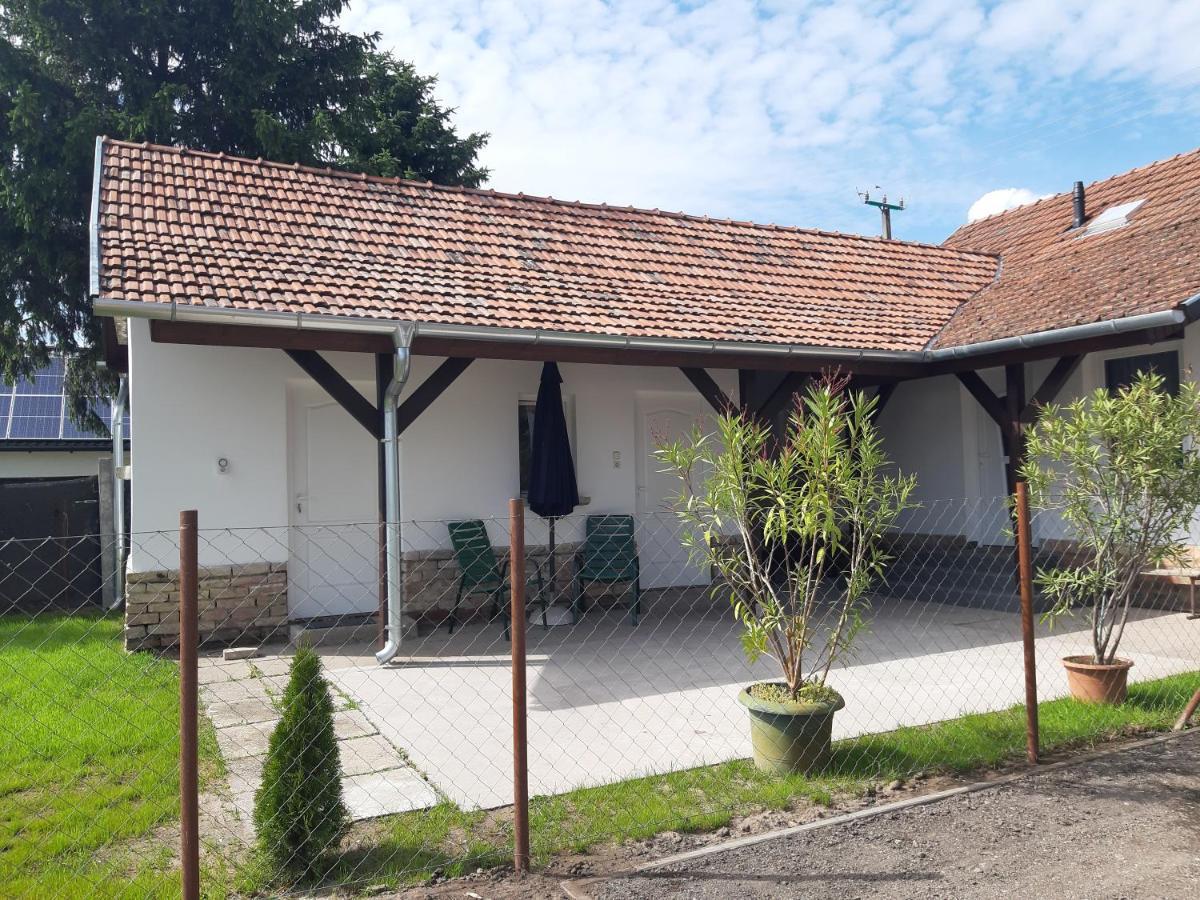 Alfa Szallashely Sándorfalva Buitenkant foto