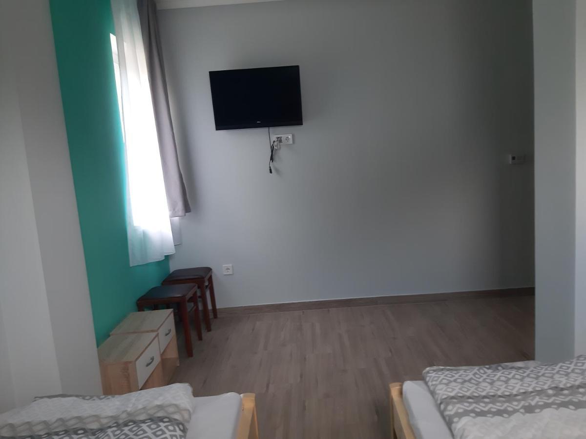 Alfa Szallashely Sándorfalva Buitenkant foto